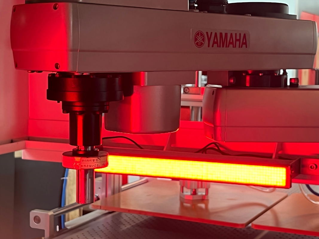 自動ダブルポジショニング紙給餌機 化粧品ボックス ギフトボックス 宝石ボックス ハードカバー
