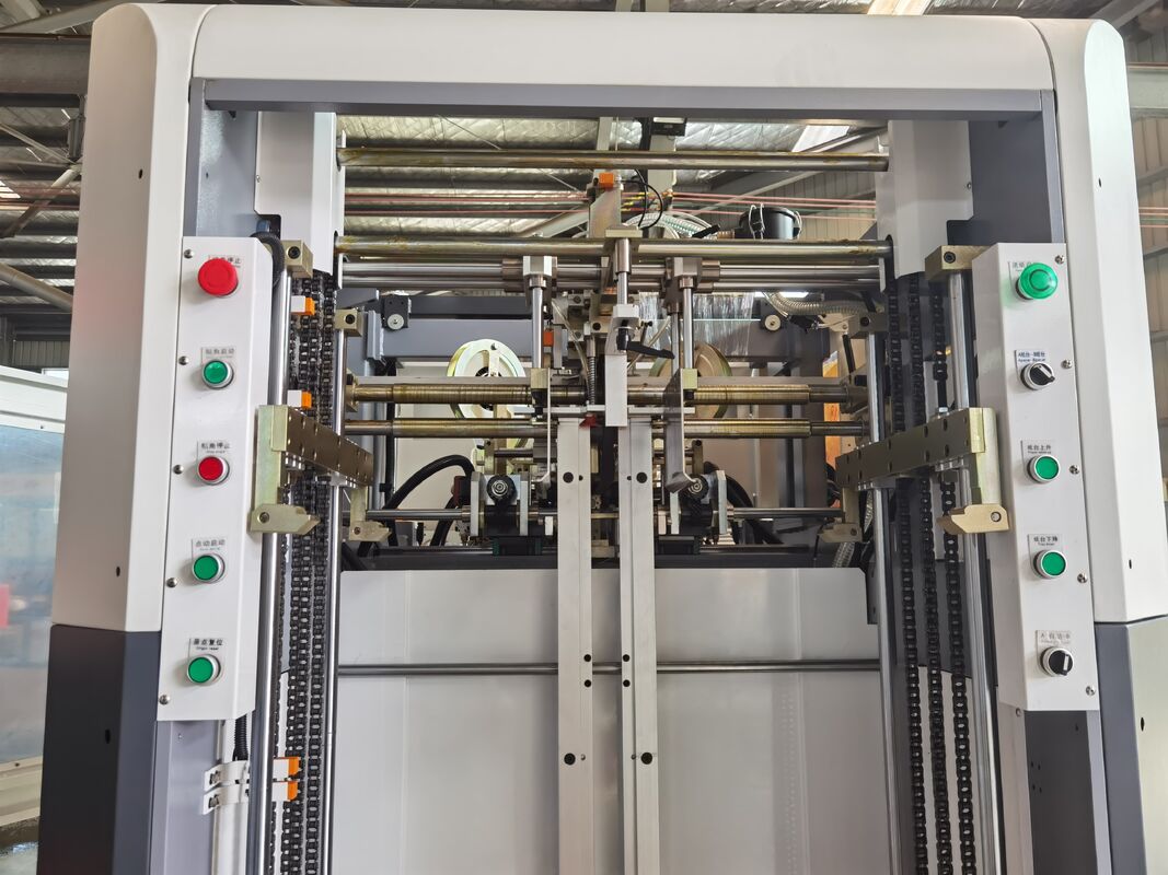 完全に自動化されたコーナー強化アプリケーション 85pcs/minコーナーペーシングマシン