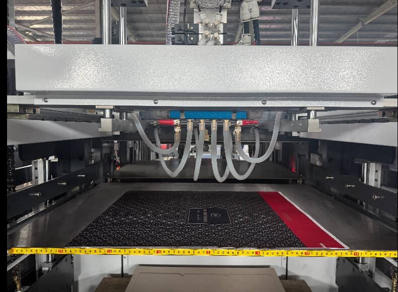 LY-DS650 完全自動型切断機 (グレーボードのみの接続点なし) /切断機